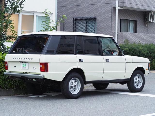 レンジローバー バンデンプラ　４ＷＤ　フルビスポーク　内装革張仕様　ダッシュボード＆各ドア　　断熱材施工　フロア防振材防音材全面施工　ハリスツイード　バックカメラ　本革シート　パワーシート　シートヒーター　サンルーフ　ＥＴＣ（5枚目）