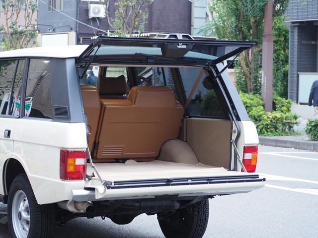 レンジローバー バンデンプラ　４ＷＤ　フルビスポーク　内装革張仕様　ダッシュボード＆各ドア　　断熱材施工　フロア防振材防音材全面施工　ハリスツイード　バックカメラ　本革シート　パワーシート　シートヒーター　サンルーフ　ＥＴＣ（9枚目）