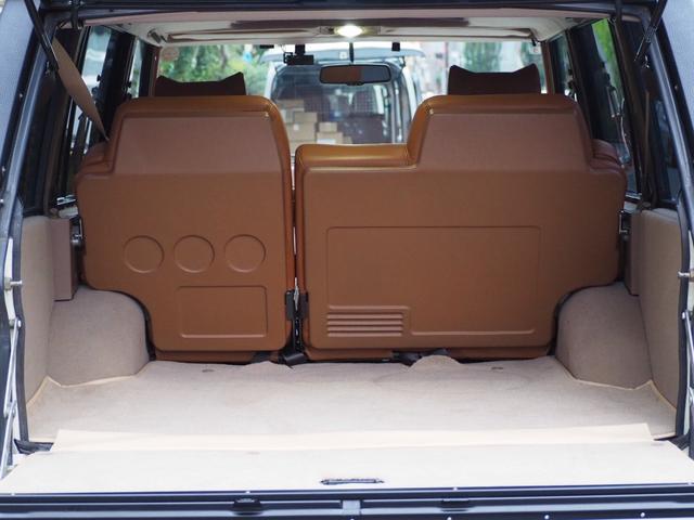 レンジローバー バンデンプラ　４ＷＤ　フルビスポーク　内装革張仕様　ダッシュボード＆各ドア　　断熱材施工　フロア防振材防音材全面施工　ハリスツイード　バックカメラ　本革シート　パワーシート　シートヒーター　サンルーフ　ＥＴＣ（12枚目）