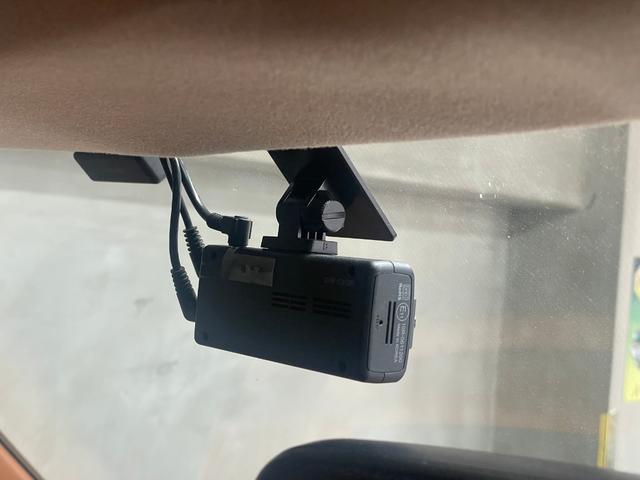 レンジローバー バンデンプラ　４ＷＤ　フルビスポーク　内装革張仕様　ダッシュボード＆各ドア　　断熱材施工　フロア防振材防音材全面施工　ハリスツイード　バックカメラ　本革シート　パワーシート　シートヒーター　サンルーフ　ＥＴＣ（17枚目）