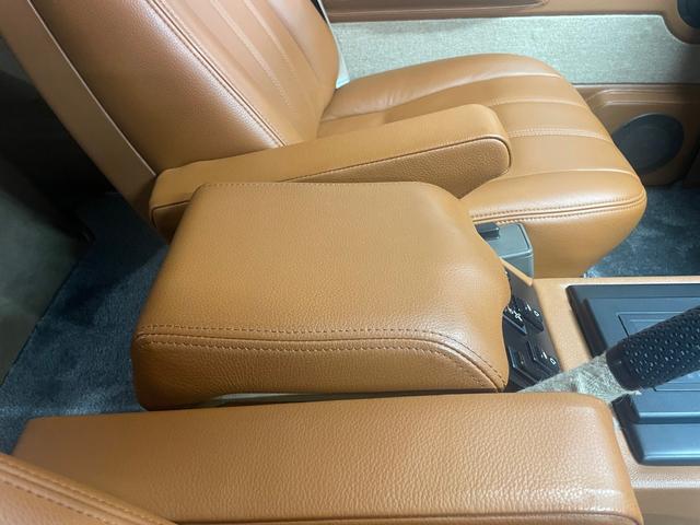 レンジローバー バンデンプラ　４ＷＤ　フルビスポーク　内装革張仕様　ダッシュボード＆各ドア　　断熱材施工　フロア防振材防音材全面施工　ハリスツイード　バックカメラ　本革シート　パワーシート　シートヒーター　サンルーフ　ＥＴＣ（21枚目）