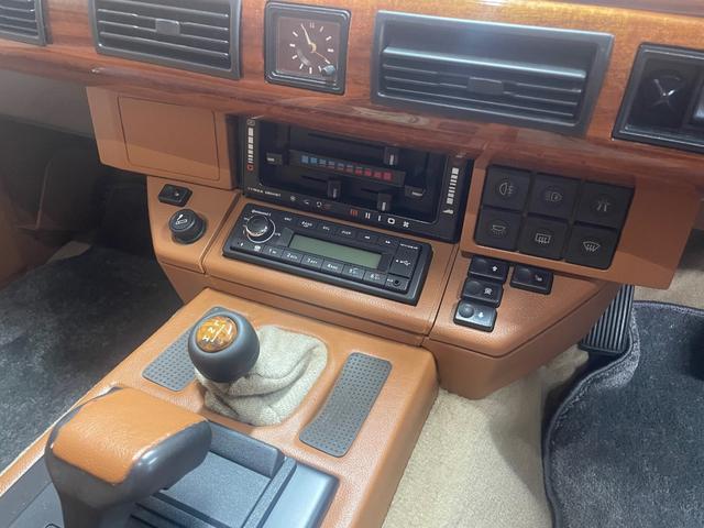 レンジローバー バンデンプラ　４ＷＤ　フルビスポーク　内装革張仕様　ダッシュボード＆各ドア　　断熱材施工　フロア防振材防音材全面施工　ハリスツイード　バックカメラ　本革シート　パワーシート　シートヒーター　サンルーフ　ＥＴＣ（23枚目）