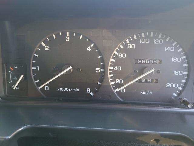 レンジローバー クラシック　４ＷＤ　後期ＳＷＢ　’９５モデル　本革シート　パワーシート　シートヒーター　サンルーフ　キーレス　アルミホイール　ドライブレコーダー　ＥＴＣ（14枚目）