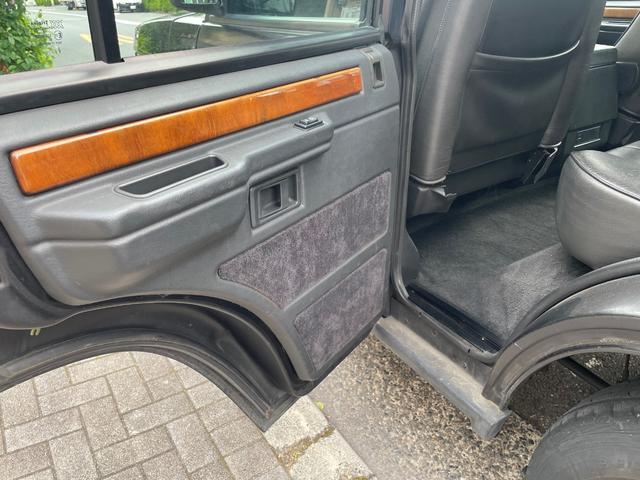 レンジローバー クラシック　４ＷＤ　後期ＳＷＢ　’９５モデル　本革シート　パワーシート　シートヒーター　サンルーフ　キーレス　アルミホイール　ドライブレコーダー　ＥＴＣ（20枚目）