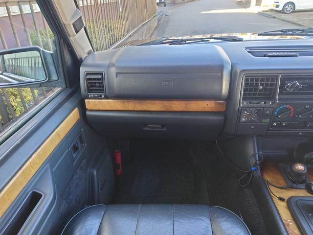 レンジローバー クラシック　４ＷＤ　後期ＳＷＢ　’９５モデル　本革シート　パワーシート　シートヒーター　サンルーフ　キーレス　アルミホイール　ドライブレコーダー　ＥＴＣ（23枚目）