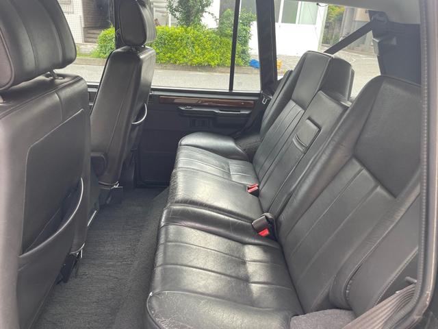 レンジローバー クラシック　４ＷＤ　後期ＳＷＢ　’９５モデル　本革シート　パワーシート　シートヒーター　サンルーフ　キーレス　アルミホイール　ドライブレコーダー　ＥＴＣ（28枚目）