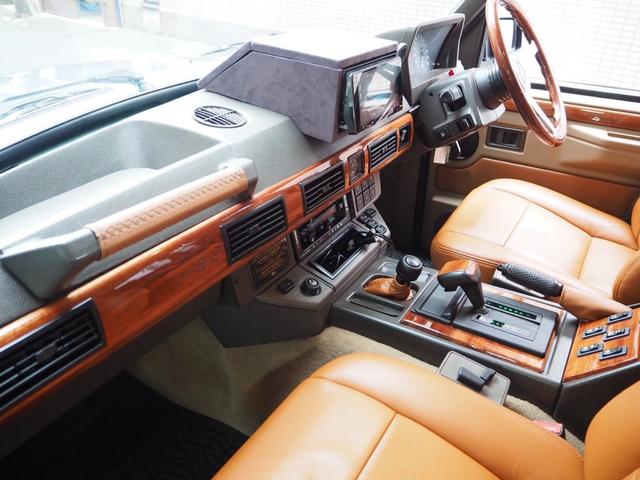 レンジローバー フルビスポーク　４ＷＤ　荷室拡張ワイド　エンジンヘッドＯ／Ｈ　ＡＴＯ／Ｈ　インテリアフルレザー張替　ナビインストール　国内新規登録２０２４年８月　フルビスポークｍｉｌｅメーター９０，０００（10枚目）