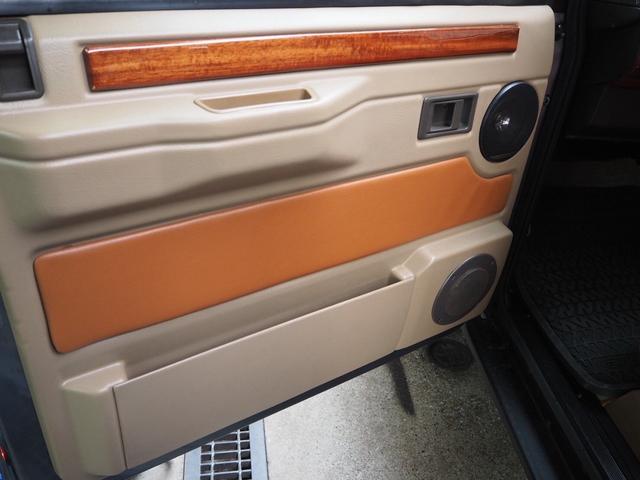 レンジローバー フルビスポーク　４ＷＤ　荷室拡張ワイド　エンジンヘッドＯ／Ｈ　ＡＴＯ／Ｈ　インテリアフルレザー張替　ナビインストール　国内新規登録２０２４年８月　フルビスポークｍｉｌｅメーター９０，０００（11枚目）