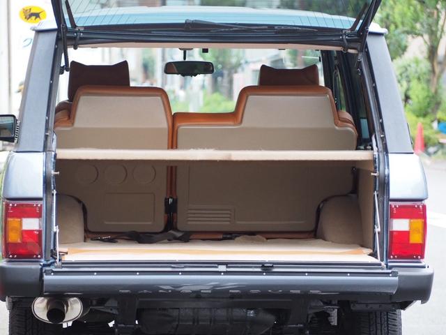 レンジローバー フルビスポーク　４ＷＤ　荷室拡張ワイド　エンジンヘッドＯ／Ｈ　ＡＴＯ／Ｈ　インテリアフルレザー張替　ナビインストール　国内新規登録２０２４年８月　フルビスポークｍｉｌｅメーター９０，０００（18枚目）