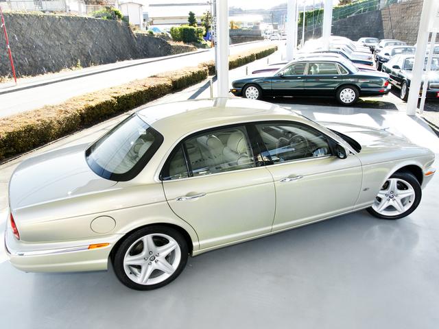 XJ 4.2エグゼクティブ ワンオーナー X350最終モデル(16枚目)