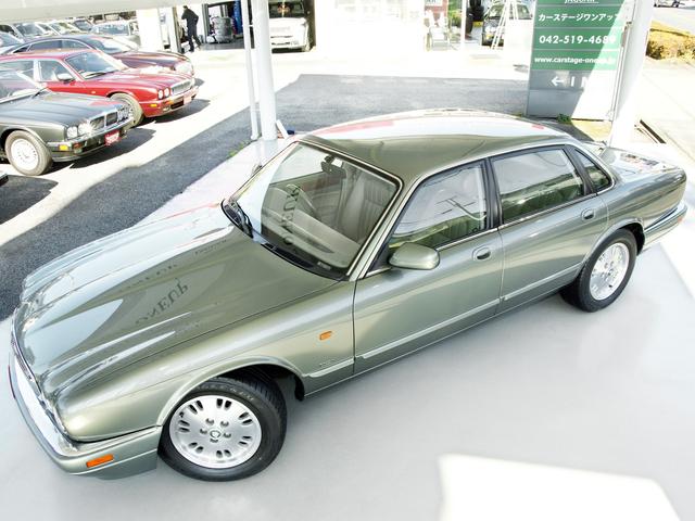xj ジャガー xj6 3 2s x300 後期モデル 走行2 1万km 2オーナー セレクトグレード フルノーマル ジェイド 翡翠 グリーンボディ 純正aw ukオートハイドレザー パワーシート 純正オーディオ ルーフライナー張替済 東京都 xj6 3 xj ジャガー xj6 3 2s x300 後期モデル 走行2 1万km 2オーナー セレクトグレード フルノーマル ジェイド 翡翠 グリーンボディ 純正aw ukオートハイドレザー パワーシート 純正オーディオ ルーフライナー張替済 東京都 xj6 3