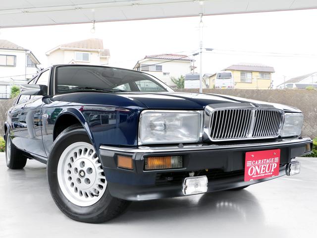 ソブリン ４．０　１９９０年モデル・ＸＪ４０中期型・直６エンジン最上級モデル・角目ヘッドライト・純正フォグランプ・メッキトリムテールレンズ・純正ＡＷ・コノリーレザー・パワーシート・カロッツェリアオーディオヘッドユニット（5枚目）