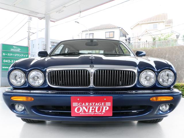 ＸＪ ＸＪ　エグゼクティブ４．０－Ｖ８　２００１年モデル・Ｘ３０８後期型・ＡＪ２７－４．０Ｖ８（２９４ＰＳ）・ボンネットマスコット・コノリーレザー・ウッドコンビステア・カロッツェリアＣＤヘッドユニット（ｉＰｈｏｎｅ接続可）・ＥＴＣ（4枚目）