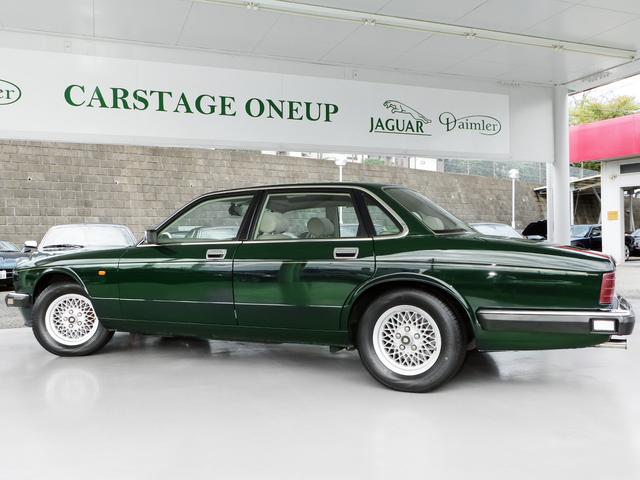 ＸＪ ＸＪ６－３．２　ＸＪ４０最終型ＸＪ６・１５インチラティスＡＷ・フロント＆リアフォグ・デュアルエアバッグ・レザー＆イングリッシュツイードインテリア・ローズウッド・パワーシート・パイオニアＣＤ・ＵＳＢ・社外品キーレス装着（24枚目）