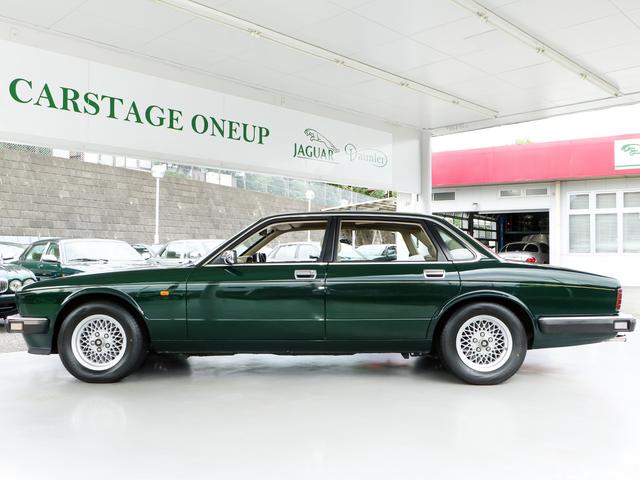 ＸＪ ＸＪ６－３．２　ＸＪ４０最終型ＸＪ６・１５インチラティスＡＷ・フロント＆リアフォグ・デュアルエアバッグ・レザー＆イングリッシュツイードインテリア・ローズウッド・パワーシート・パイオニアＣＤ・ＵＳＢ・社外品キーレス装着（25枚目）