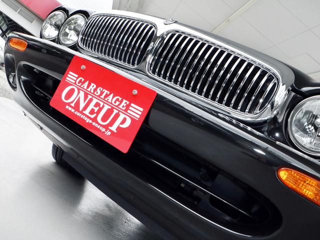 ソブリン 4.0-V8 X308後期最終ロングボディ(LWB)・オプションボディカラー・自然吸気4.0V8(294PS)・純正AW・ソブリン専用内外装・コノリーレザー・プレミアムサウンド・ナビ・バックカメラ・ETC(9枚目)