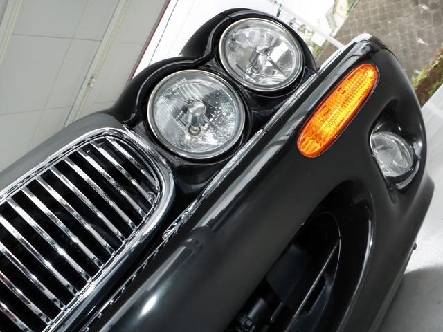 ソブリン 4.0-V8 X308後期最終ロングボディ(LWB)・オプションボディカラー・自然吸気4.0V8(294PS)・純正AW・ソブリン専用内外装・コノリーレザー・プレミアムサウンド・ナビ・バックカメラ・ETC(10枚目)