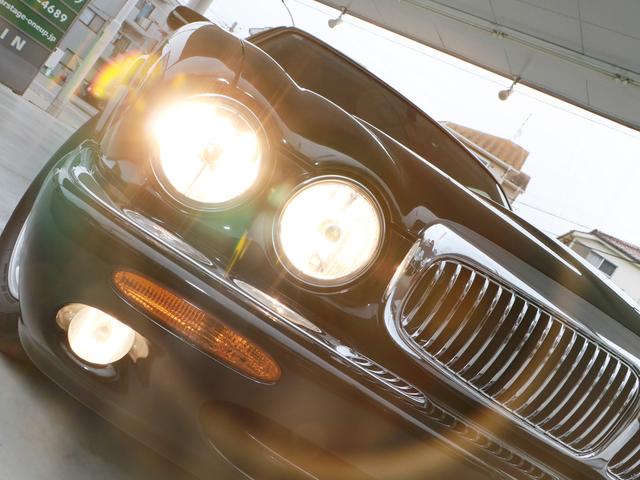 ソブリン 4.0-V8 X308後期最終ロングボディ(LWB)・オプションボディカラー・自然吸気4.0V8(294PS)・純正AW・ソブリン専用内外装・コノリーレザー・プレミアムサウンド・ナビ・バックカメラ・ETC(17枚目)