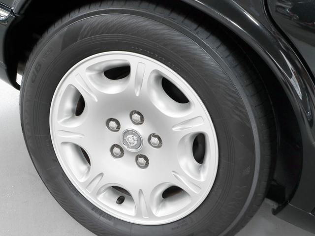 ソブリン 4.0-V8 X308後期最終ロングボディ(LWB)・オプションボディカラー・自然吸気4.0V8(294PS)・純正AW・ソブリン専用内外装・コノリーレザー・プレミアムサウンド・ナビ・バックカメラ・ETC(37枚目)