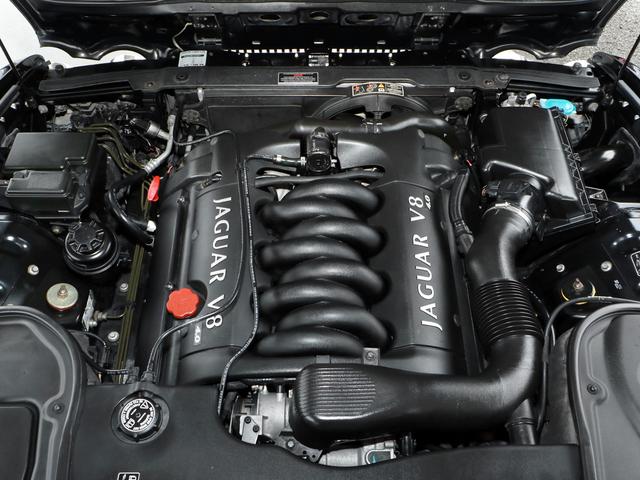 ソブリン 4.0-V8 X308後期最終ロングボディ(LWB)・オプションボディカラー・自然吸気4.0V8(294PS)・純正AW・ソブリン専用内外装・コノリーレザー・プレミアムサウンド・ナビ・バックカメラ・ETC(39枚目)
