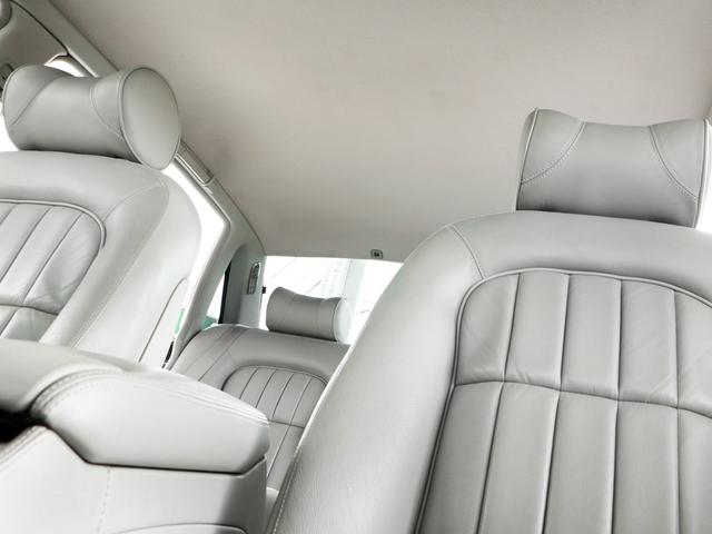 ソブリン 4.0-V8 X308後期最終ロングボディ(LWB)・オプションボディカラー・自然吸気4.0V8(294PS)・純正AW・ソブリン専用内外装・コノリーレザー・プレミアムサウンド・ナビ・バックカメラ・ETC(52枚目)