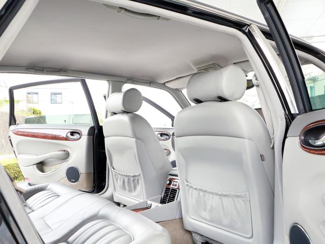 ソブリン 4.0-V8 X308後期最終ロングボディ(LWB)・オプションボディカラー・自然吸気4.0V8(294PS)・純正AW・ソブリン専用内外装・コノリーレザー・プレミアムサウンド・ナビ・バックカメラ・ETC(55枚目)