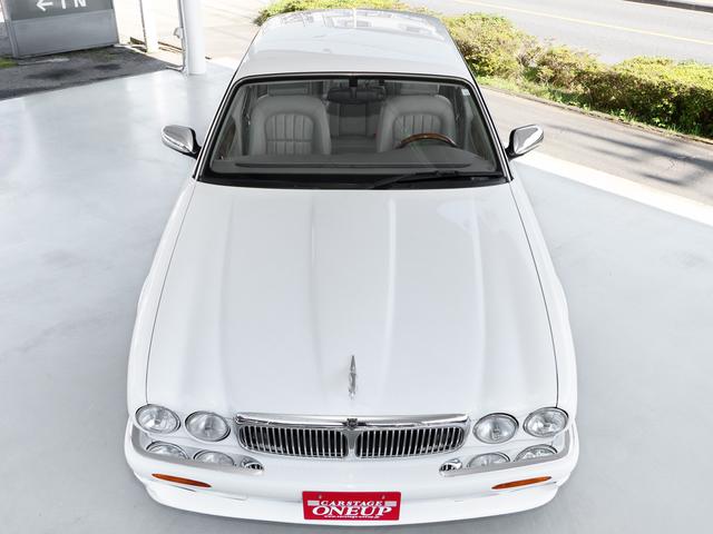 ソブリン 4.0-V8 ロングボディ・左ハンドル・V8自然吸気294PS・18インチWORKワンオフAW・フロントスポイラー・オーバルマフラーエンド・ウッドコンビステア・コノリーレザー・ルームミラードラレコ・バックカメラ(3枚目)