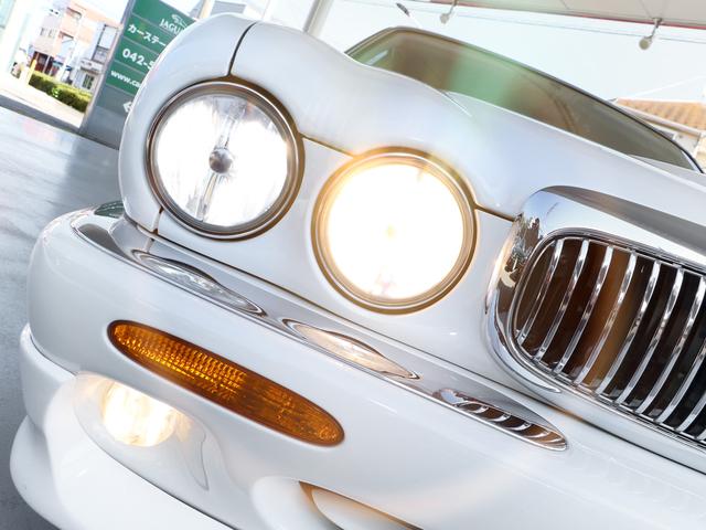 ソブリン 4.0-V8 ロングボディ・左ハンドル・V8自然吸気294PS・18インチWORKワンオフAW・フロントスポイラー・オーバルマフラーエンド・ウッドコンビステア・コノリーレザー・ルームミラードラレコ・バックカメラ(15枚目)