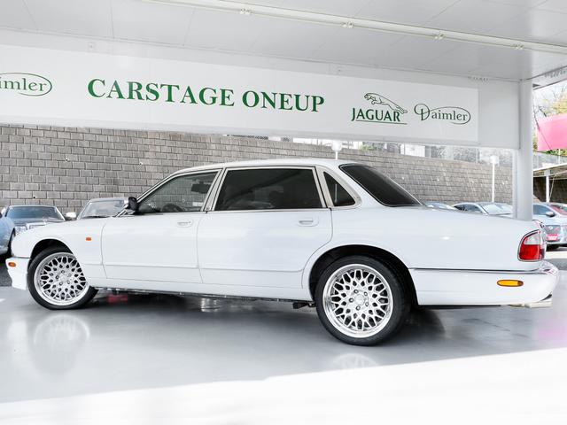 ソブリン 4.0-V8 ロングボディ・左ハンドル・V8自然吸気294PS・18インチWORKワンオフAW・フロントスポイラー・オーバルマフラーエンド・ウッドコンビステア・コノリーレザー・ルームミラードラレコ・バックカメラ(23枚目)