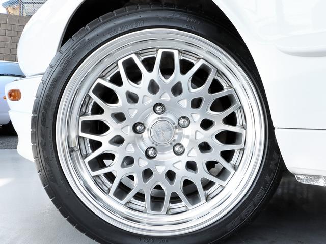 ソブリン 4.0-V8 ロングボディ・左ハンドル・V8自然吸気294PS・18インチWORKワンオフAW・フロントスポイラー・オーバルマフラーエンド・ウッドコンビステア・コノリーレザー・ルームミラードラレコ・バックカメラ(35枚目)