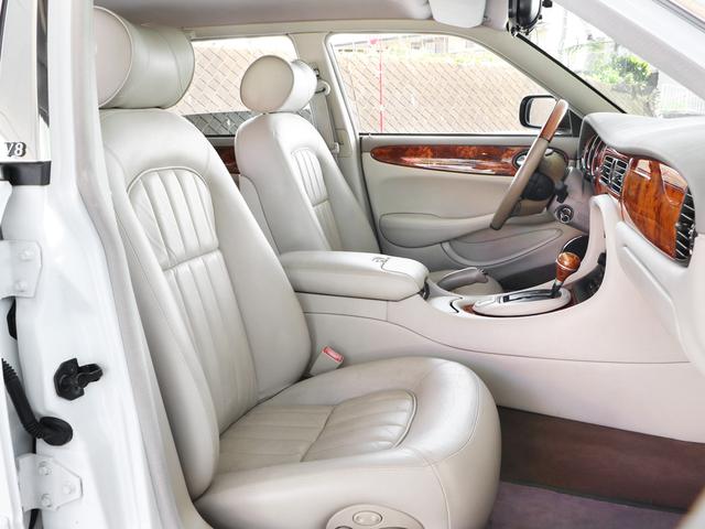 ソブリン 4.0-V8 ロングボディ・左ハンドル・V8自然吸気294PS・18インチWORKワンオフAW・フロントスポイラー・オーバルマフラーエンド・ウッドコンビステア・コノリーレザー・ルームミラードラレコ・バックカメラ(45枚目)