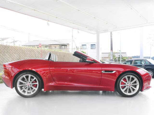 Fタイプ Sコンバーチブル ワンオーナー・3.0V6スーパーチャージド380PS・19インチAW・パドルシフト8AT・スポーツエギゾースト・アイボリーレザー・ナビ・メリディアンサウンド・USB・Bluetooth・ETC(7枚目)