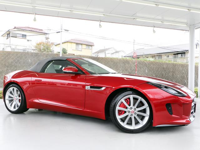 Fタイプ Sコンバーチブル ワンオーナー・3.0V6スーパーチャージド380PS・19インチAW・パドルシフト8AT・スポーツエギゾースト・アイボリーレザー・ナビ・メリディアンサウンド・USB・Bluetooth・ETC(9枚目)