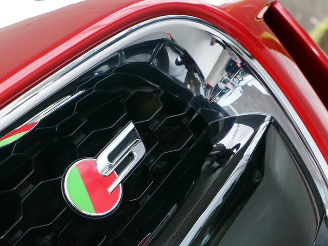 Fタイプ Sコンバーチブル ワンオーナー・3.0V6スーパーチャージド380PS・19インチAW・パドルシフト8AT・スポーツエギゾースト・アイボリーレザー・ナビ・メリディアンサウンド・USB・Bluetooth・ETC(18枚目)