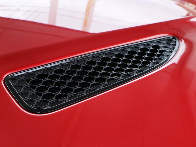 Fタイプ Sコンバーチブル ワンオーナー・3.0V6スーパーチャージド380PS・19インチAW・パドルシフト8AT・スポーツエギゾースト・アイボリーレザー・ナビ・メリディアンサウンド・USB・Bluetooth・ETC(23枚目)