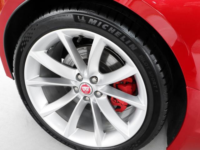 Fタイプ Sコンバーチブル ワンオーナー・3.0V6スーパーチャージド380PS・19インチAW・パドルシフト8AT・スポーツエギゾースト・アイボリーレザー・ナビ・メリディアンサウンド・USB・Bluetooth・ETC(56枚目)