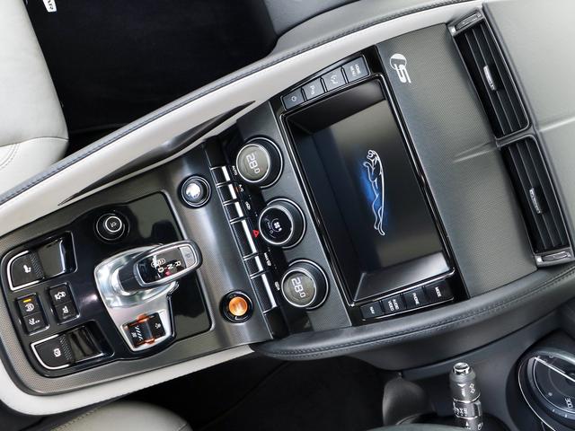 Fタイプ Sコンバーチブル ワンオーナー・3.0V6スーパーチャージド380PS・19インチAW・パドルシフト8AT・スポーツエギゾースト・アイボリーレザー・ナビ・メリディアンサウンド・USB・Bluetooth・ETC(72枚目)