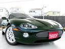 ＸＫＲ　２００５年モデル・ワンオーナー・フルノーマル・ブリティッシュレーシンググリーン・４．２Ｖ８スーパーチャージド４０６ＰＳ・Ｒパフォーマンスキット・ブラックコノリーレザー・バーウオルナットウッドトリム(5枚目)