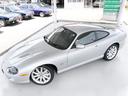 ＸＫＲ　２００５年モデル・後期４．２Ｖ８スーパーチャージド４０６ＰＳ・１９インチＡＷ・レカロスポーツシート・ブレンボキャリパー・Ｒパフォーマンスオプション・ウッドコンビステア・ブラックレザー・Ｒメッシュグリル(2枚目)