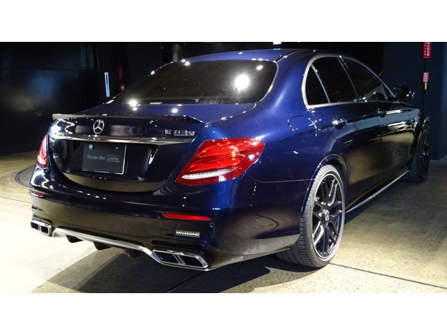 Ｅクラス Ｅ６３　Ｓ　４マチック＋　４ＷＤ　レーダーセーフティＰＫＧ　シートエアコン　シートヒーター　レーダーセーフティ　フロントカメラ　ワンオーナー　ＨＤＤナビ　ＬＥＤヘッドライト　アイドリングストップ　ＥＴＣ　サイドカメラ　４ＷＤ　パワーシート　スマートキー　ＡＣＣ（4枚目）