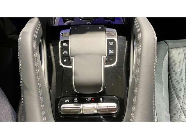 ＧＬＳ ＧＬＳ６３　４マチック＋　（ＩＳＧ搭載モデル）　４ＷＤ　認定中古車　左ハンドル　コラムＭＴモード付９ＡＴ　全周囲カメラ　エアサスペンション　ナビ　フルセグ　ミュージックプレイヤー接続可　ＥＴＣ　本革シート　電動シート（23枚目）
