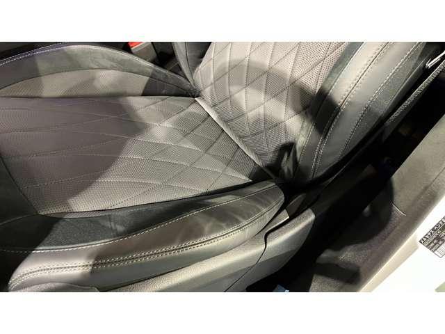 ＧＬＳ ＧＬＳ６３　４マチック＋　（ＩＳＧ搭載モデル）　４ＷＤ　認定中古車　左ハンドル　コラムＭＴモード付９ＡＴ　全周囲カメラ　エアサスペンション　ナビ　フルセグ　ミュージックプレイヤー接続可　ＥＴＣ　本革シート　電動シート（27枚目）