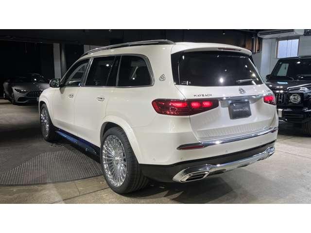 ＧＬＳ ＧＬＳ６００　４マチック　（ＩＳＧ搭載モデル）　４ＷＤ　認定中古車　左ハンドル　コラムＭＴモード付９ＡＴ　全周囲カメラ　障害物センサー　オートマチックハイビーム　ドライブレコーダー　ナビ　フルセグ　本革シート　電動シート（7枚目）
