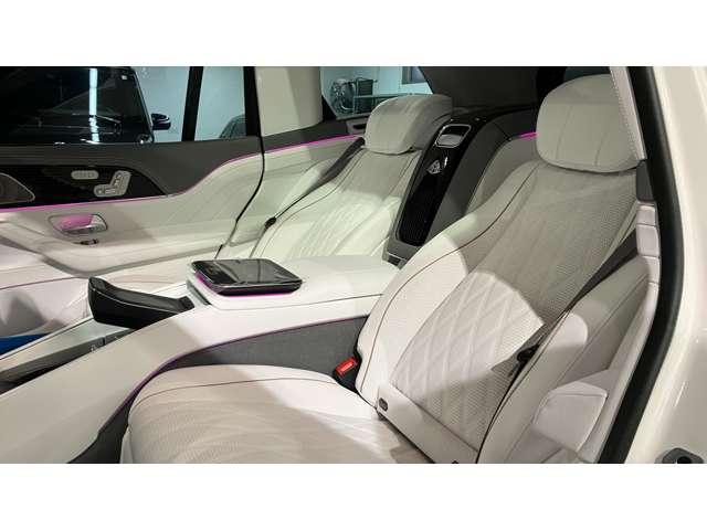 ＧＬＳ ＧＬＳ６００　４マチック　（ＩＳＧ搭載モデル）　４ＷＤ　認定中古車　左ハンドル　コラムＭＴモード付９ＡＴ　全周囲カメラ　障害物センサー　オートマチックハイビーム　ドライブレコーダー　ナビ　フルセグ　本革シート　電動シート（46枚目）