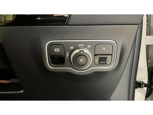 ＧＬＡクラス ＧＬＡ４５　Ｓ　４マチック＋　４ＷＤ　ＭＰ２０２５０２　認定中古車　ＡＭＧパフォーマンスＰＫＧ　コラムＭＴモード付８ＡＴ　オートマチックハイビーム　障害物センサー　ＥＴＣ　ミュージックプレイヤー接続可　フルセグ　本革シート（39枚目）
