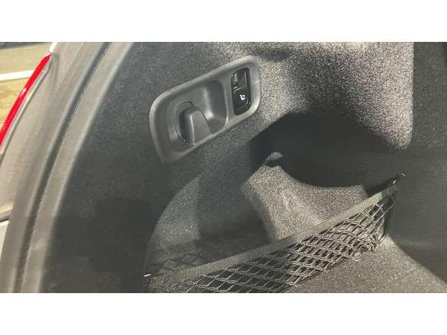 Ｃクラス Ｃ１８０アバンギャルド　レーダーセーフティパッケージ　ベーシックパッケージ　１オーナー（ＩＳＧ搭載モデル）オートトランク　スマートキー　アイドリングストップ　ＬＥＤヘッドライト　シートＨ　アラウンドビューモニター（37枚目）