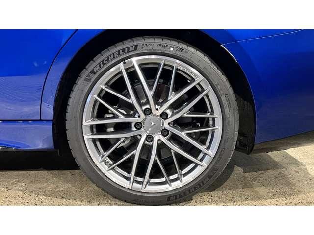Ｃクラスステーションワゴン Ｃ４３　４マチック　（ＢＳＧ搭載モデル）　４ＷＤ　シートベンチレーター　パノラミックスライディングルーフ　ヘッドアップディスプレイ　デモカーアップ　革シート　フルセグＴＶ　電動シート　３６０カメラ　ＥＴＣ２．０　禁煙車（15枚目）