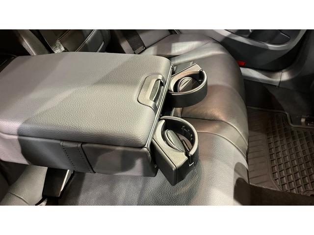 Ｃクラス Ｃ２００アバンギャルド　ＡＭＧライン　弊社下取り　レザーＥＸＣ　ＰＫＧ　パノラマ　ＨＵＤ　シートヒーター　Ｃ４３仕様　前後ドラレコ　アダプティブクルーズコントロール　レーンキープアシスト　オートマチックハイビーム　パーキングアシスト（39枚目）