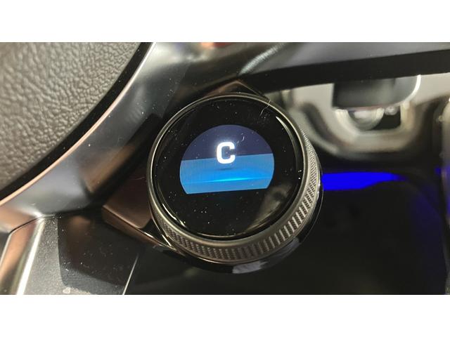 Ｇクラス Ｇ６３　ナッパレザーエクスクルーシブインテリア　　エナジャイジングパッケージ　リラクゼーション機能／シートベンチレーター　ＡＭＧカーボンファイバーインテリアトリム（18枚目）