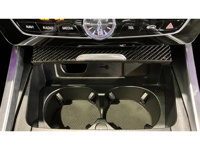 Ｇクラス Ｇ６３　ナッパレザーエクスクルーシブインテリア　　エナジャイジングパッケージ　リラクゼーション機能／シートベンチレーター　ＡＭＧカーボンファイバーインテリアトリム（22枚目）